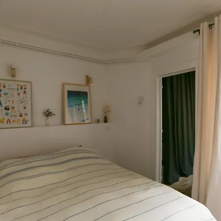 Apartament Nice Design And Bright Apt In The 10Th *