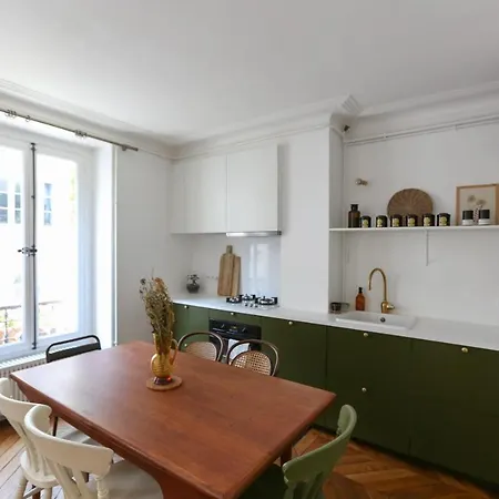 Nice Design And Bright Apt In The 10Th Apartamento